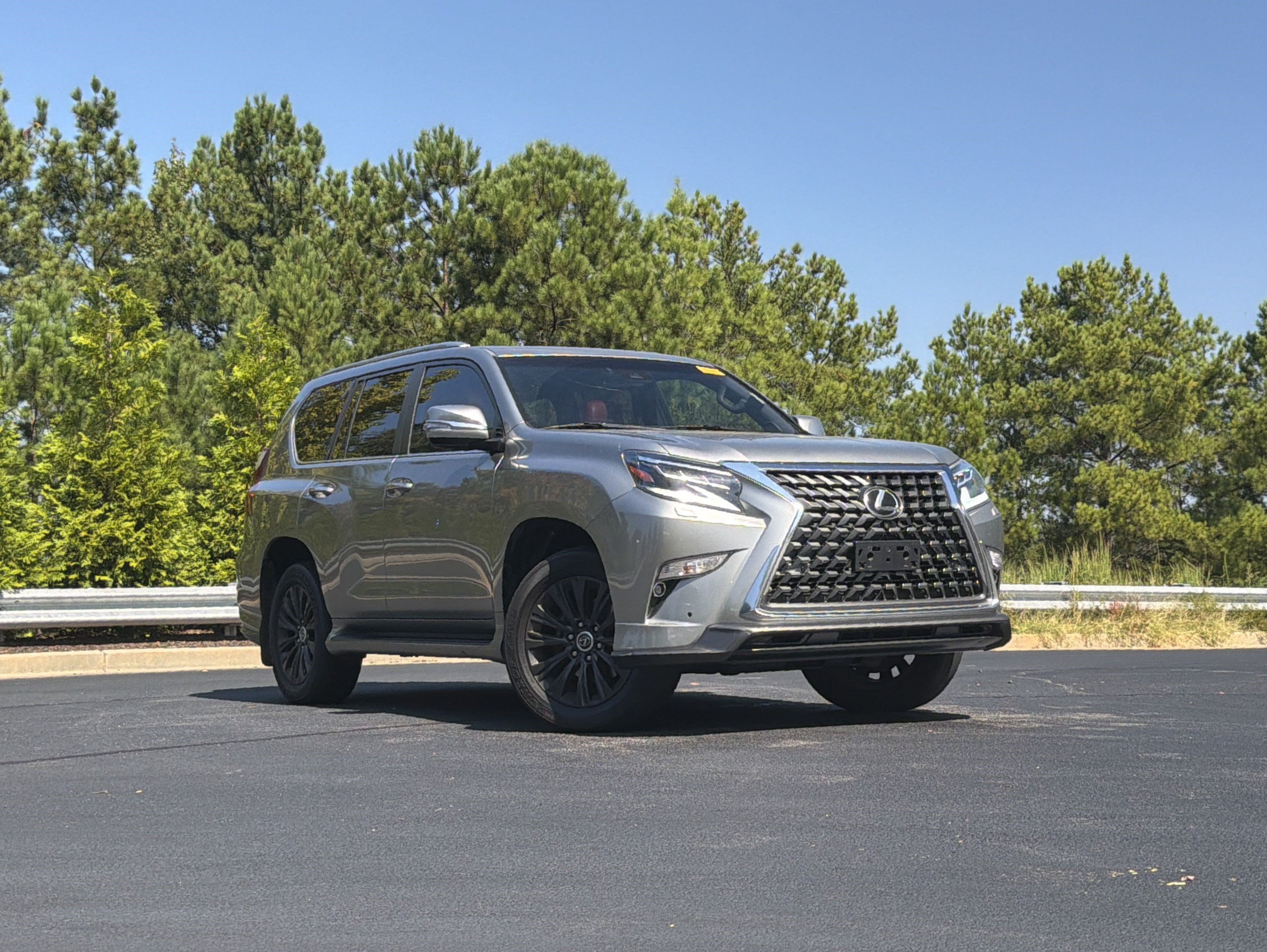Used 2020 Lexus GX 460 Luxury w/ Luxury Sport Package AWD/4WD image 2