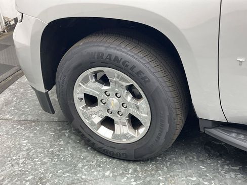 Used 2019 Chevrolet Tahoe LS AWD/4WD image 6
