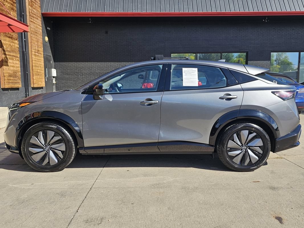 Used 2024 Nissan Ariya AWD image 14