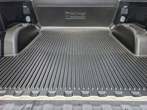 Certified 2023 Chevrolet Silverado 1500 Custom RWD image 8