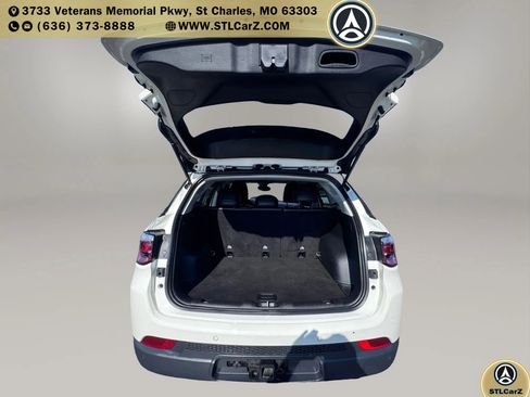 Used 2021 Jeep Compass Latitude AWD/4WD image 12