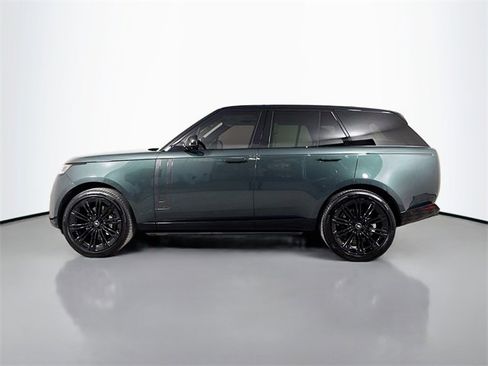 Used 2025 Land Rover Range Rover SE image 8