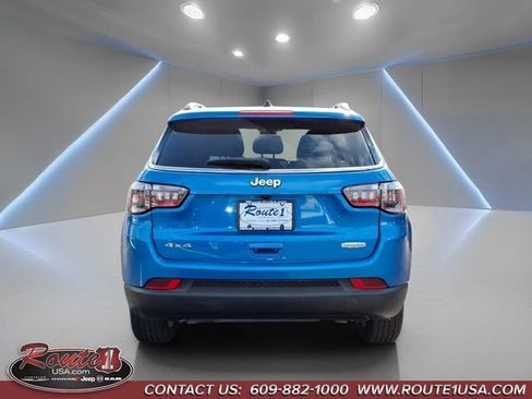 Used 2024 Jeep Compass Latitude AWD/4WD image 5