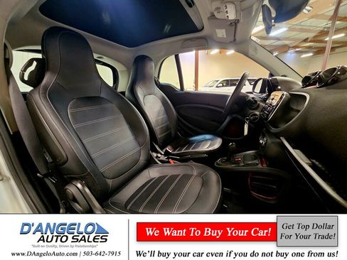 Used 2016 smart fortwo Prime image 14