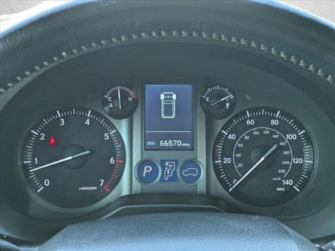 Used 2016 Lexus GX 460 w/ Preferred Accessory Package AWD/4WD image 11
