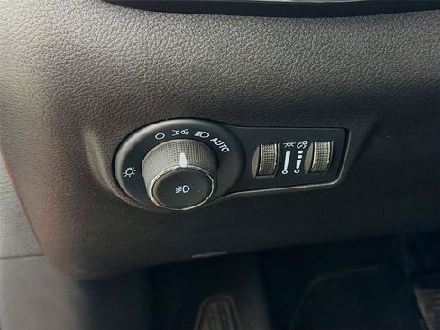 Used 2022 Jeep Compass Limited AWD/4WD image 10