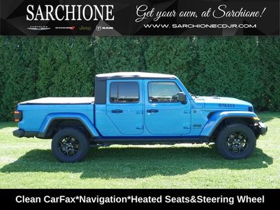 Used 2025 Jeep Gladiator Sport