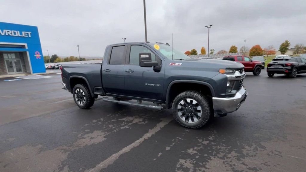 Used 2020 Chevrolet Silverado 2500 LT w/ All Star Edition AWD/4WD image 2