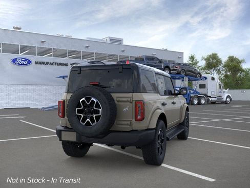 New 2026 Ford Bronco Outer Banks AWD/4WD image 8