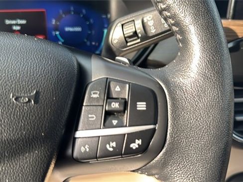 Certified 2020 Ford Escape Titanium w/ Titanium Premium Package 2.0 image 22