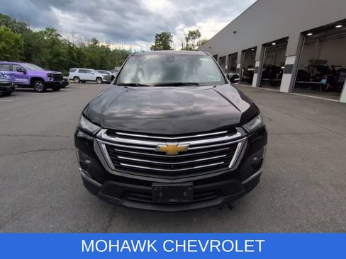 Used 2023 Chevrolet Traverse LT w/ Rear Camera Mirror Package AWD/4WD image 6