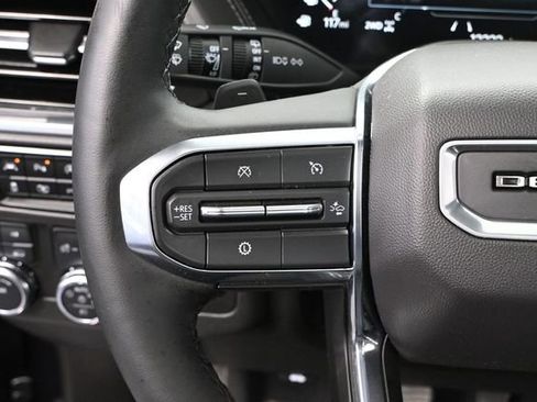 Used 2025 GMC Yukon Denali w/ Sun & Power Step Package AWD/4WD image 30