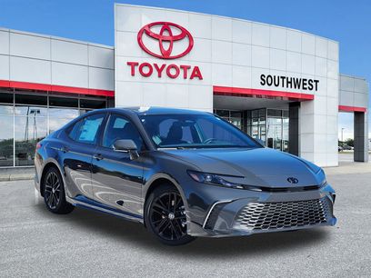 New 2026 Toyota Camry SE w/ Convenience Package