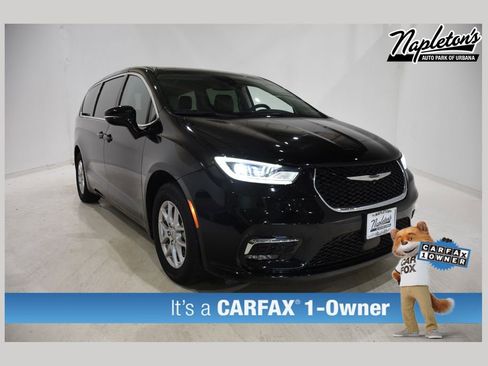 Used 2024 Chrysler Pacifica Touring-L image 1