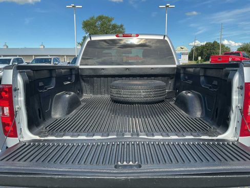 Used 2014 Chevrolet Silverado 2500 LTZ w/ LTZ Plus Package AWD/4WD image 29
