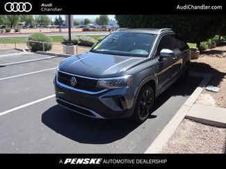 Used 2024 Volkswagen Taos SE w/ Panoramic Sunroof Package video 1