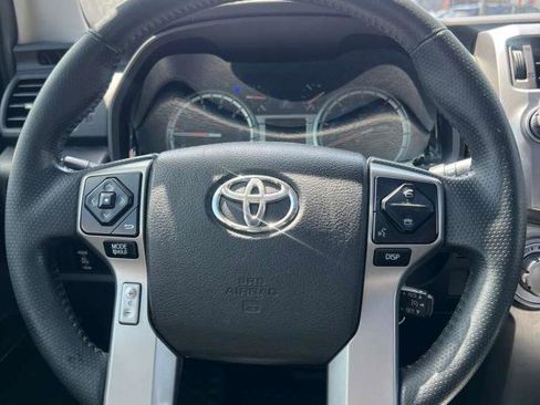 Used 2016 Toyota 4Runner SR5 Premium image 16