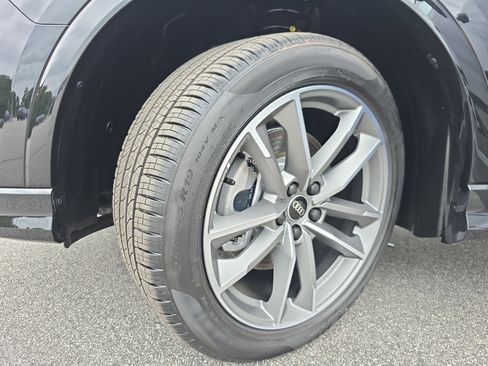 New 2025 Audi Q3 2.0T Premium image 31