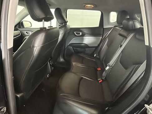 Used 2022 Jeep Compass Latitude FWD image 25
