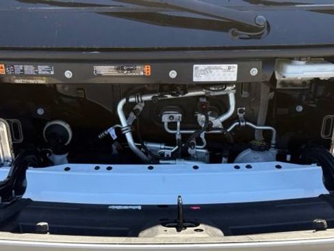 Used 2024 Chevrolet Brightdrop 600 w/ Battery Pack, Max Range AWD/4WD image 8