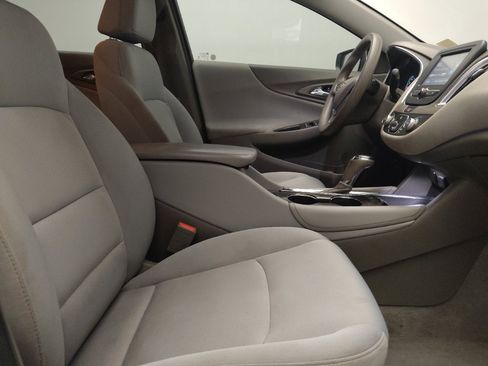 Used 2018 Chevrolet Malibu LT FWD image 21