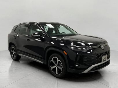 New 2025 Volkswagen Tiguan SE