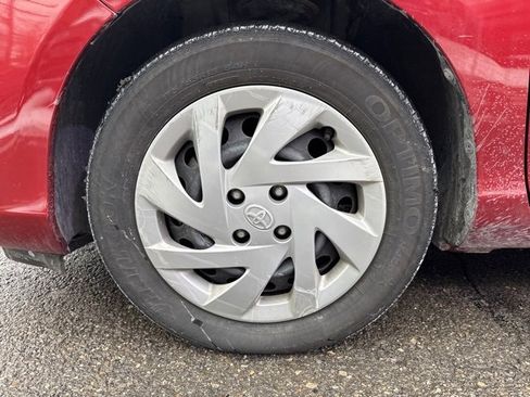 Used 2015 Toyota Prius C Two image 10