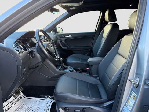 Used 2021 Volkswagen Tiguan SE R-Line w/ 3rd Row Seat Package image 48
