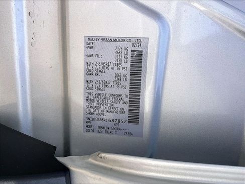 Used 2024 Nissan Rogue S AWD/4WD image 29