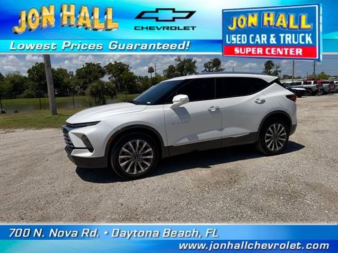 Used 2023 Chevrolet Blazer Premier w/ Driver Confidence II Package image 3