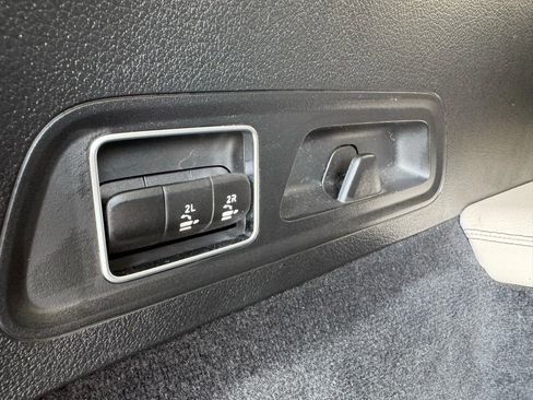 Used 2024 Mercedes-Benz GLS 450 4MATIC image 25