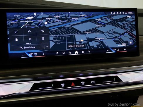 Used 2025 BMW 740i xDrive w/ Executive Package image 20