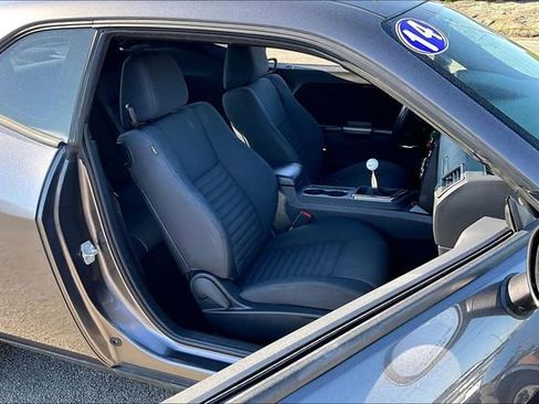 Used 2014 Dodge Challenger R/T RWD image 25