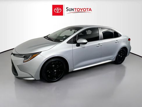 Used 2023 Toyota Corolla LE image 9