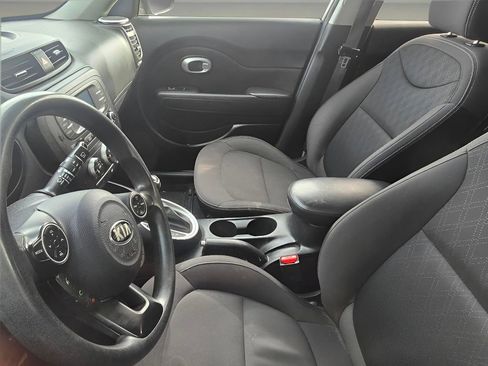 Used 2016 Kia Soul w/ Convenience Package image 9