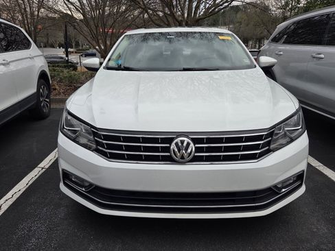 Used 2016 Volkswagen Passat 1.8T SE image 2