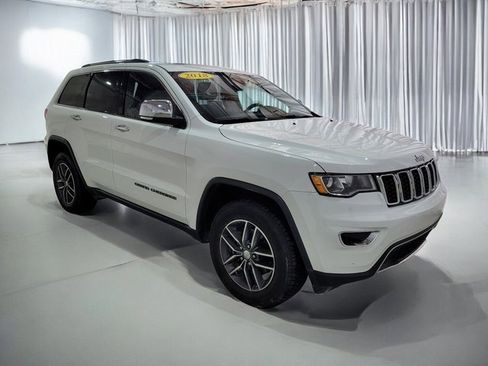 Used 2018 Jeep Grand Cherokee Limited image 2