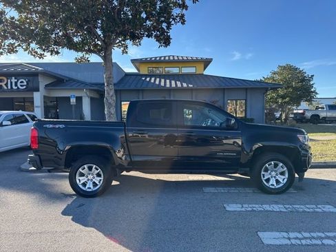 Used 2021 Chevrolet Colorado LT image 8