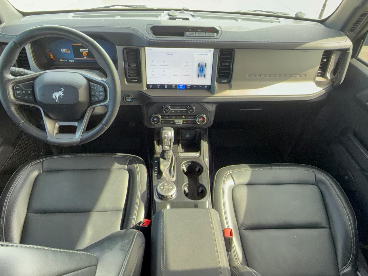 Used 2025 Ford Bronco Outer Banks AWD/4WD image 17