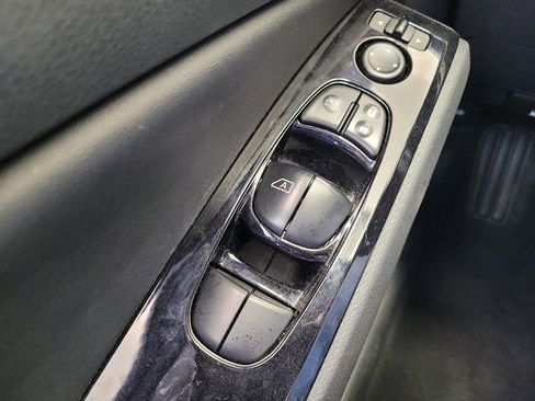 Used 2023 Nissan Altima 2.5 SV AWD/4WD image 27