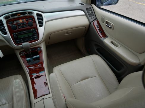 Used 2007 Toyota Highlander Limited AWD/4WD image 9