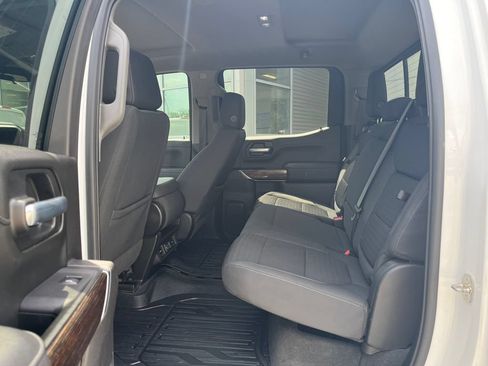 Used 2021 GMC Sierra 1500 SLE w/ X31 Off-Road Package AWD/4WD image 17