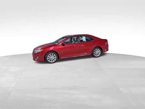 Used 2014 Toyota Camry XLE w/ Leather Package image 10