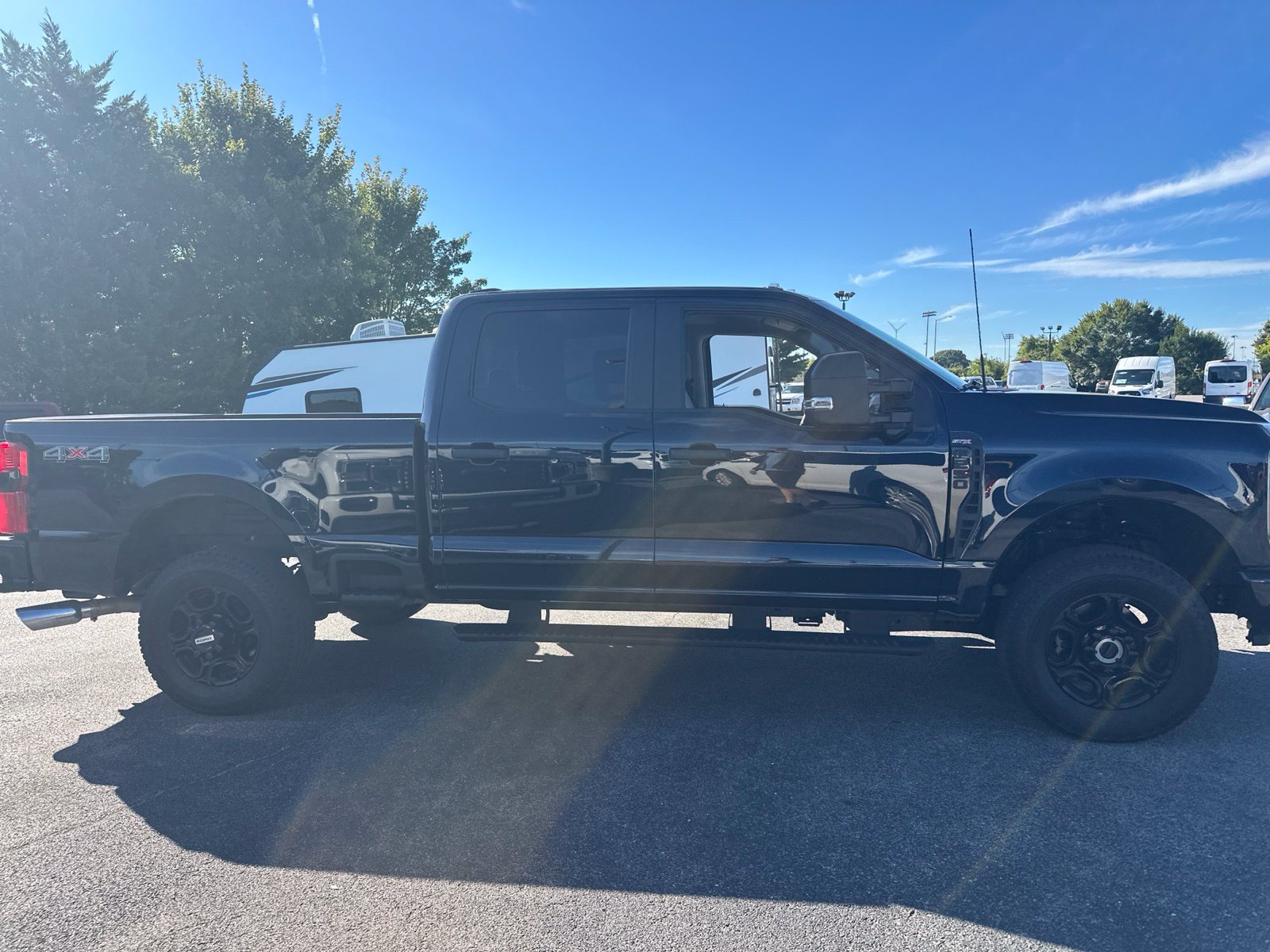 Certified 2025 Ford F250 XL w/ STX Appearance Package AWD/4WD image 4