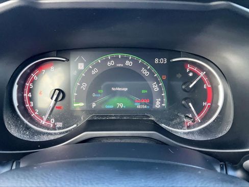 Used 2025 Toyota RAV4 XLE FWD image 25