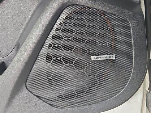 Used 2022 Subaru Ascent Touring image 31