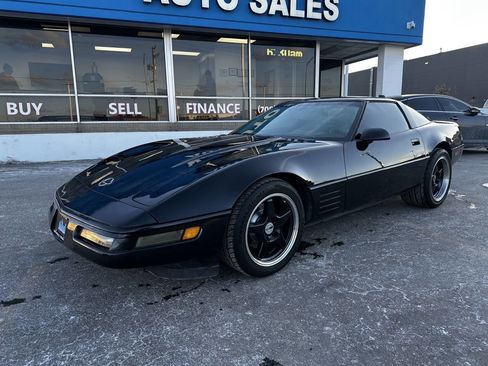 Used 1991 Chevrolet Corvette Coupe image 4