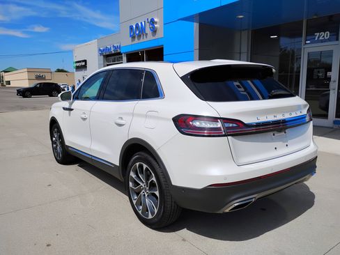 Used 2021 Lincoln Nautilus Reserve w/ Equipment Group 201A AWD/4WD image 2
