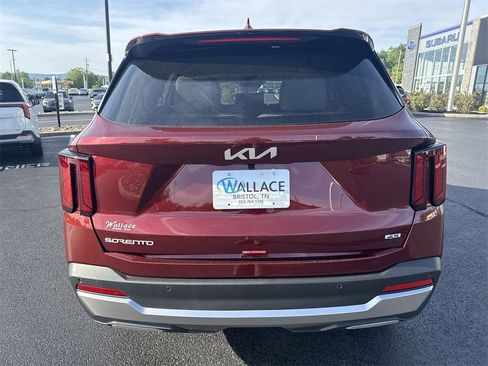New 2025 Kia Sorento S image 5