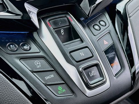Used 2018 Honda Odyssey Elite image 12